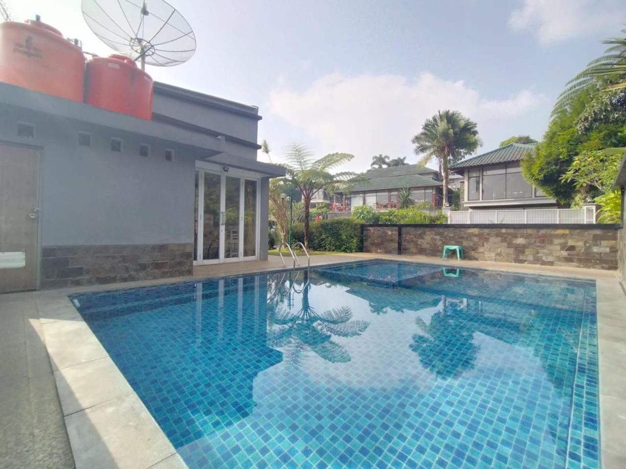 Villa Bukit Danau Lot 14 Cinengangirang Exterior foto